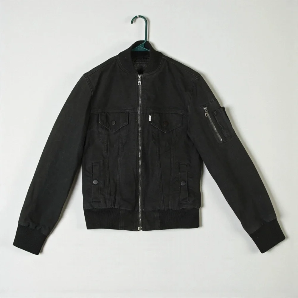 Levi’s Quilted Bomber Trucker Jacket MA-1 Sleeve Zip Pocket Mens Size XS Black